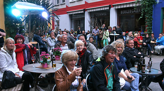 Publikum im Steinweg
